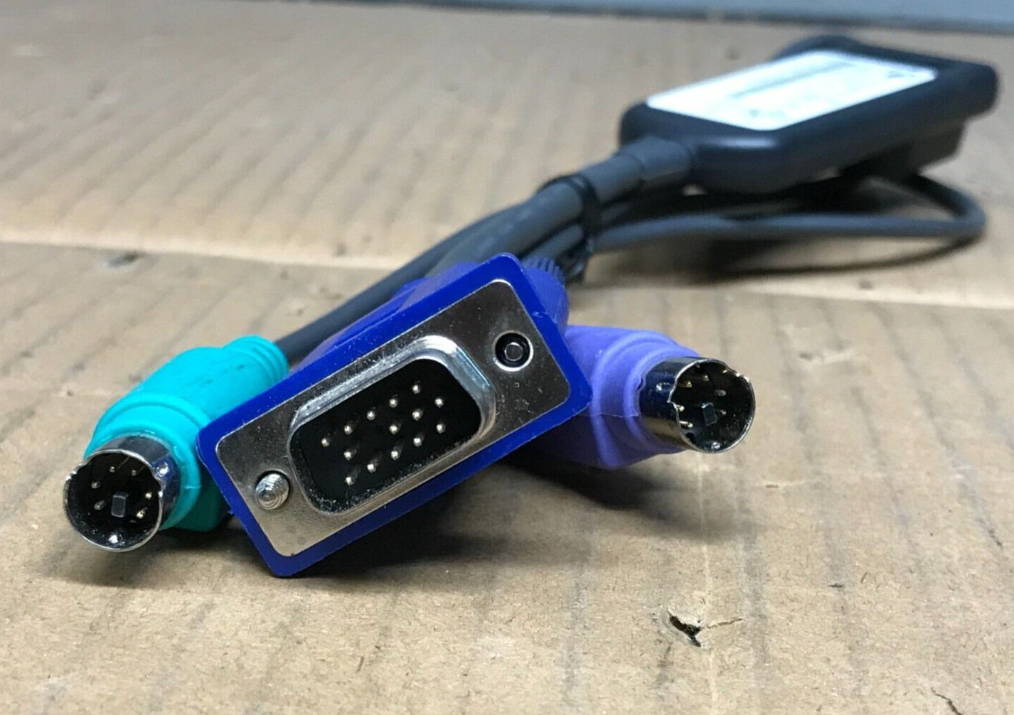 Avocent AVRIQ-PS2 PS2 KVM Server Interface Cable Adapter Module 520-306-509