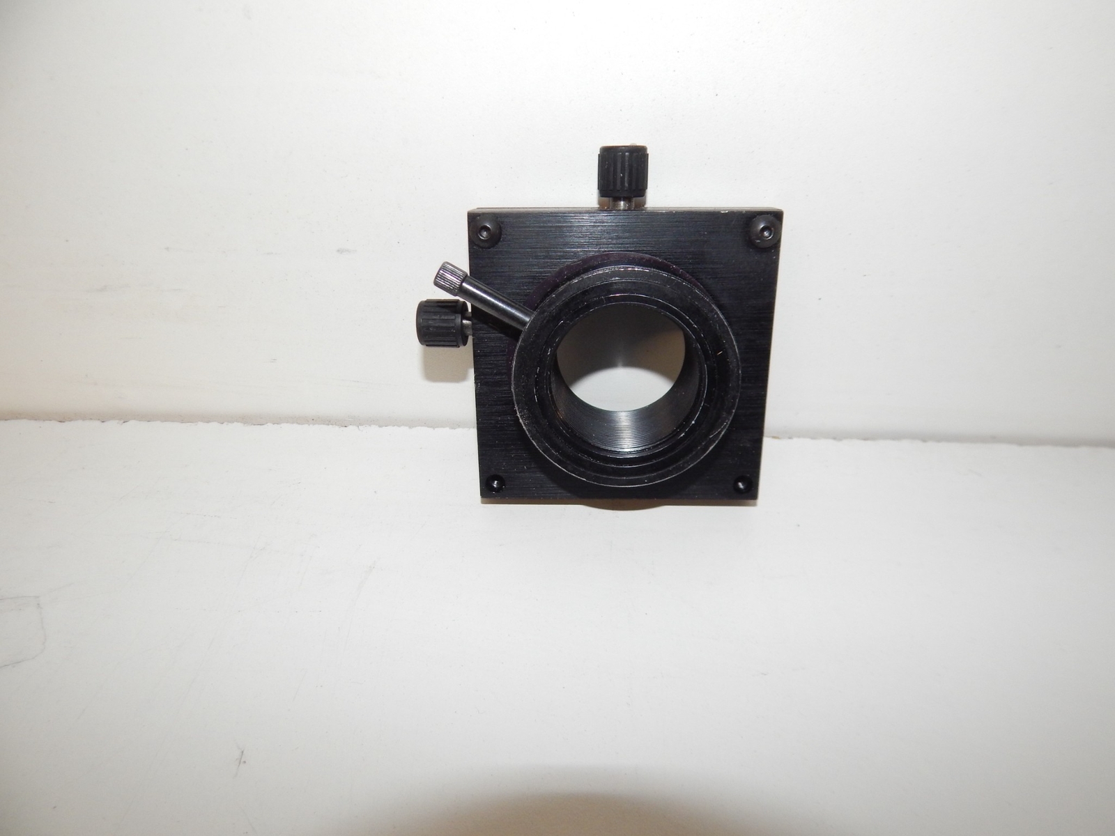 *JM* NEWPORT LP-1-XYZ LENS POSITIONER OPTICAL MOUNT (TSM157)