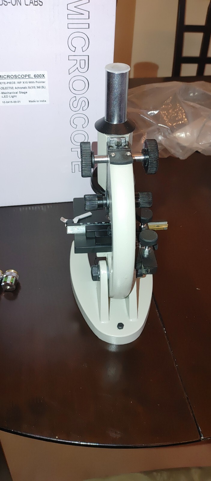 Microscope 600X