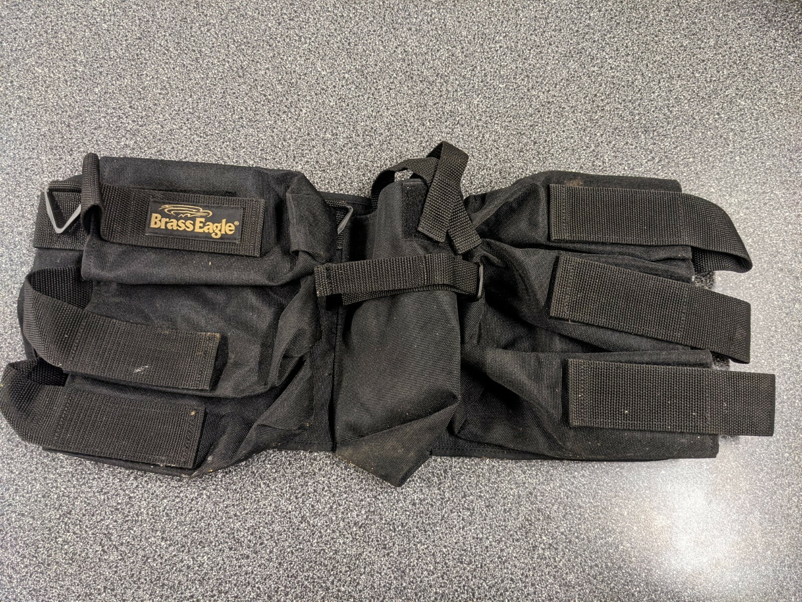 Brass Eagle 6+1 paintball harness. Fits remote tank + 6 pods. RARE! OG.