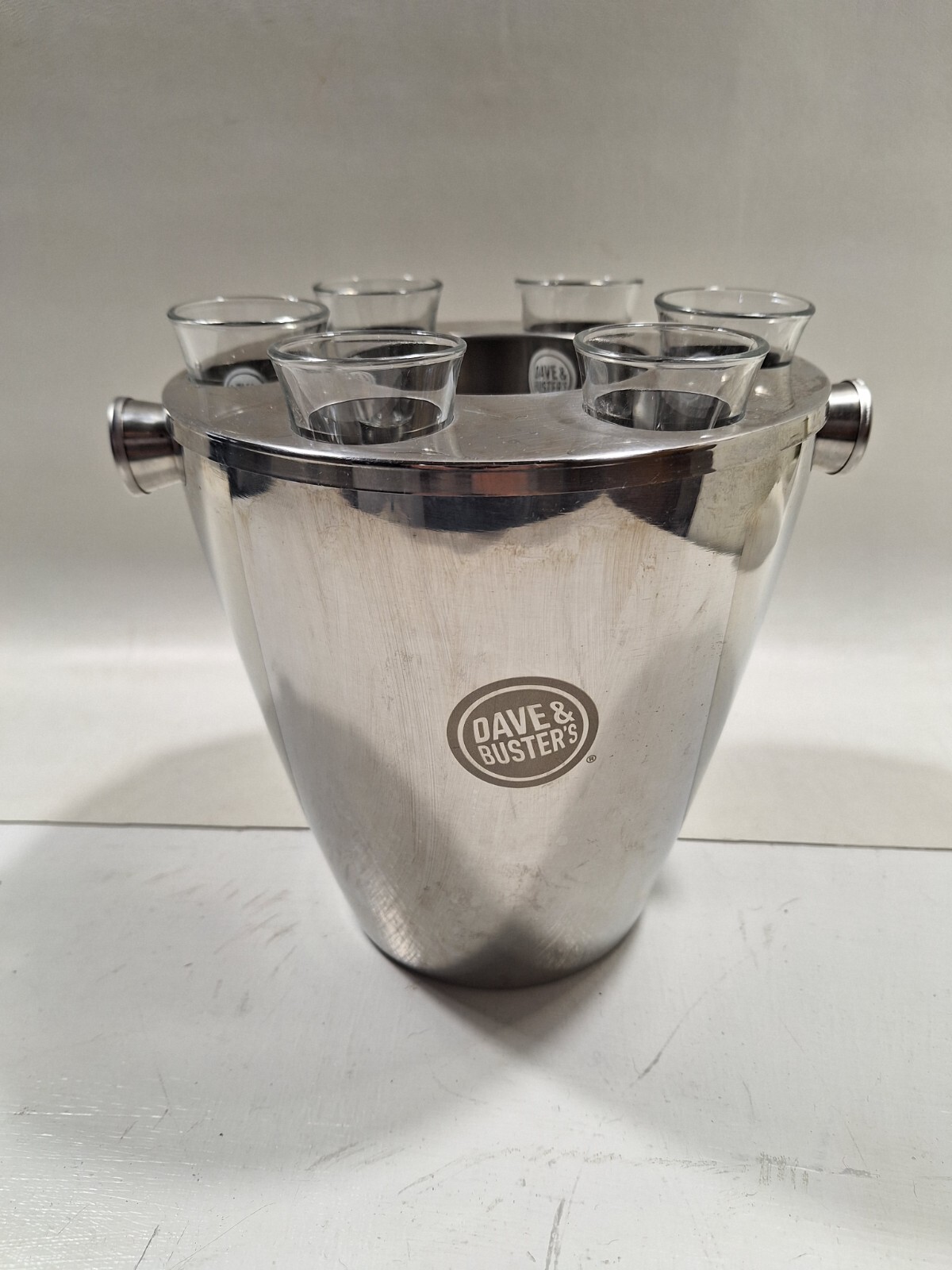 DAVE AND BUSTER Ice Bucket Shot Glass 7 Piece Set Stainless Steel MINT CONDITION