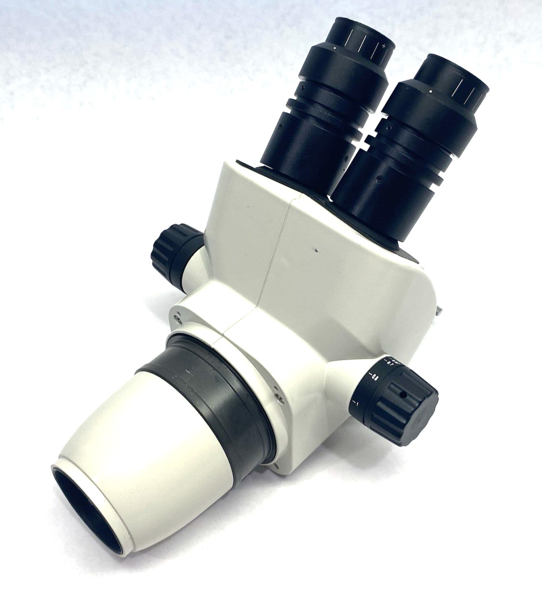 EEEDBEDDA-6.7X-45X Trinocular Stereo Microscope, Simul-Focal, WF20X/12 Lenses