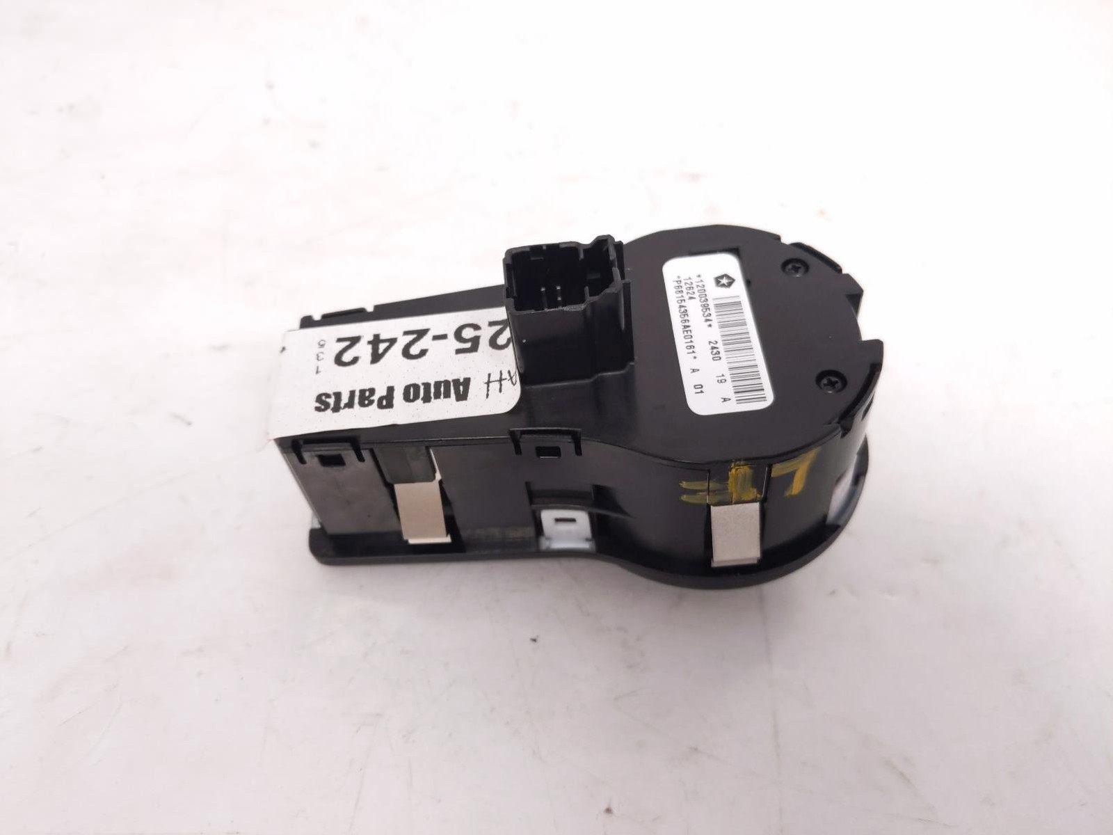 2017-2025 Chrysler Pacifica Headlamp Switch / Dimmer Switch 68154356Ae