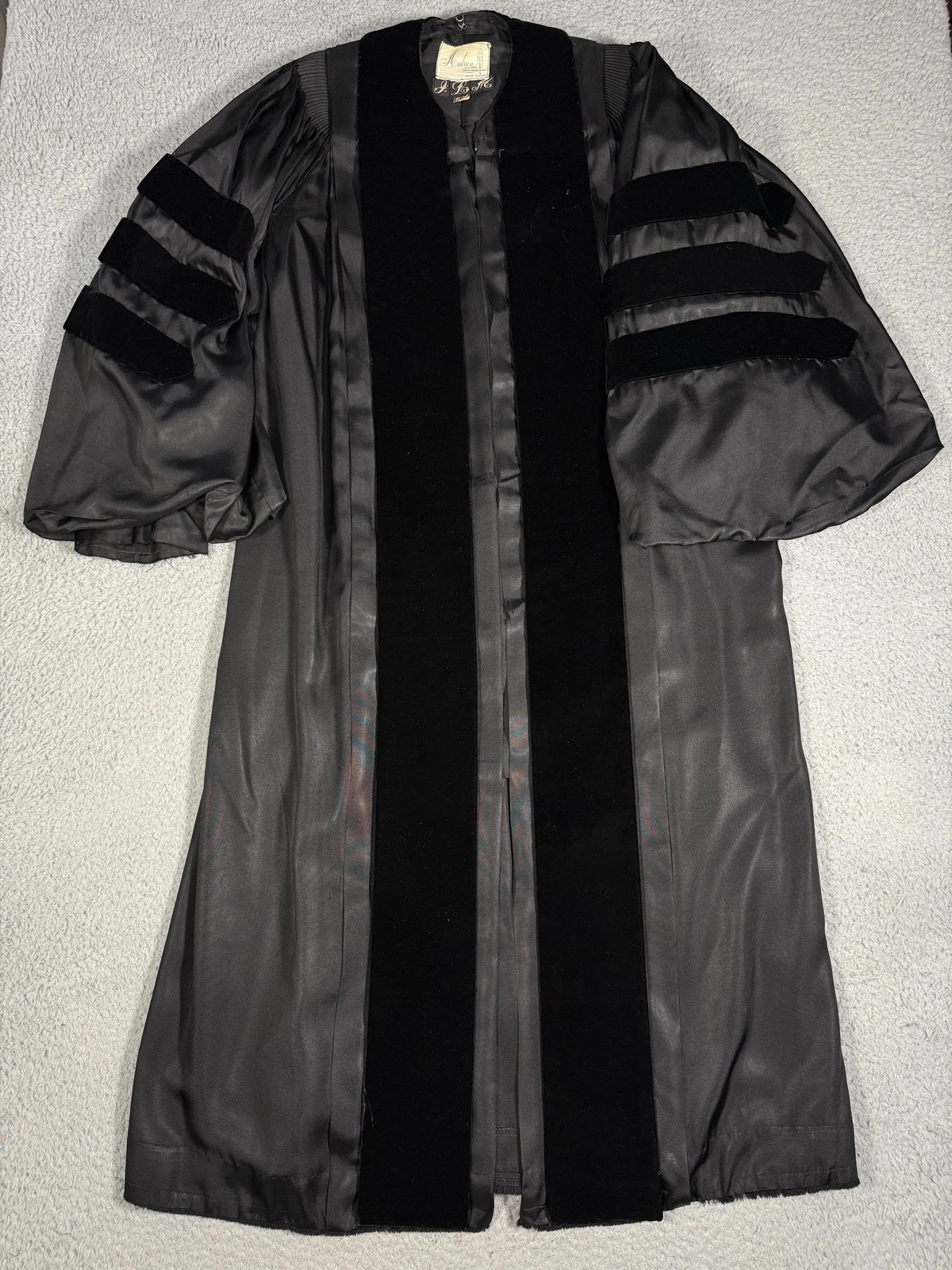 Autrey Brothers Gown Mens 55 Black Doctoral Velvet Academic Robe FLAW Graduation