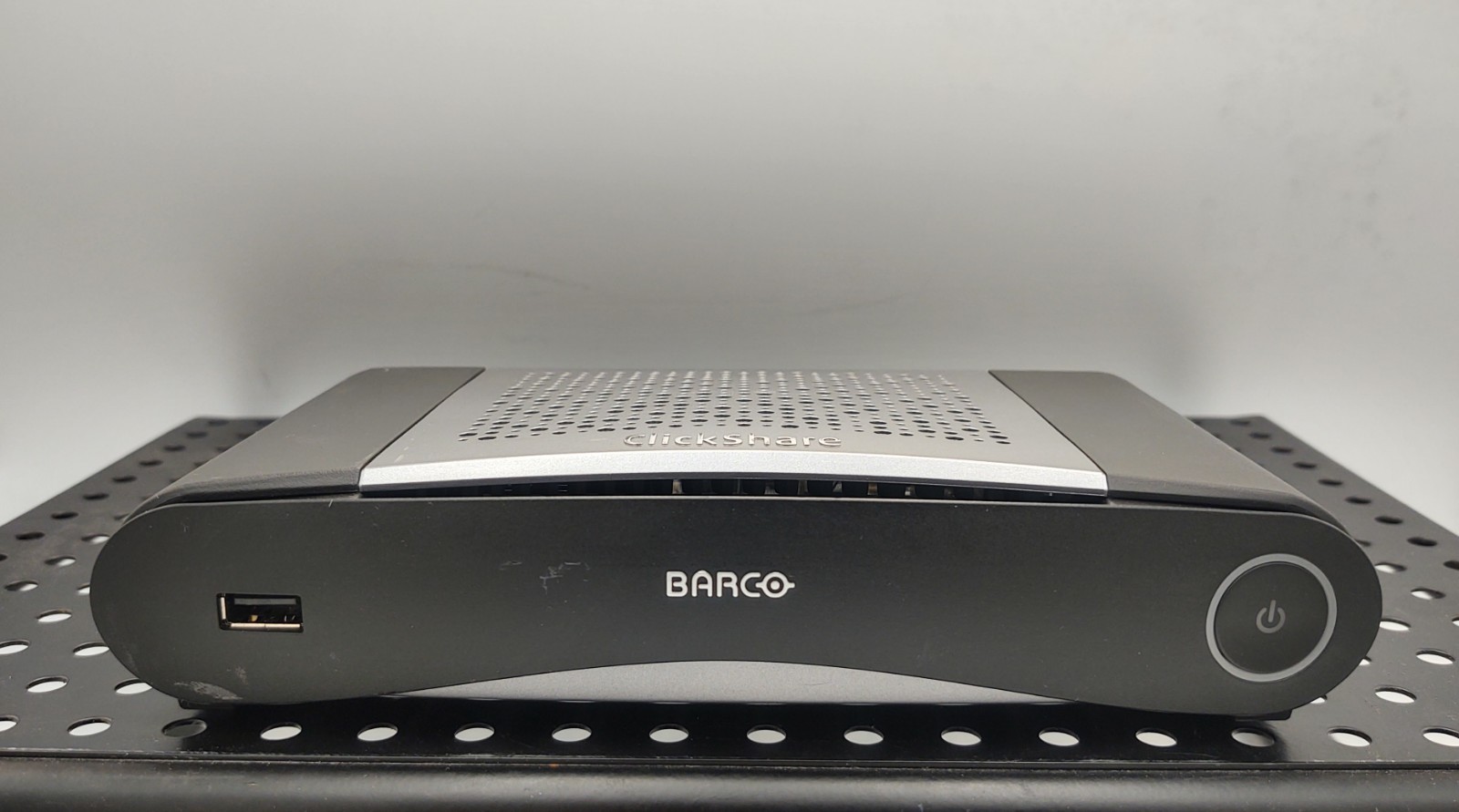 Barco Clickshare CSE-200 Wireless Presentation System R9861520 No Antennae