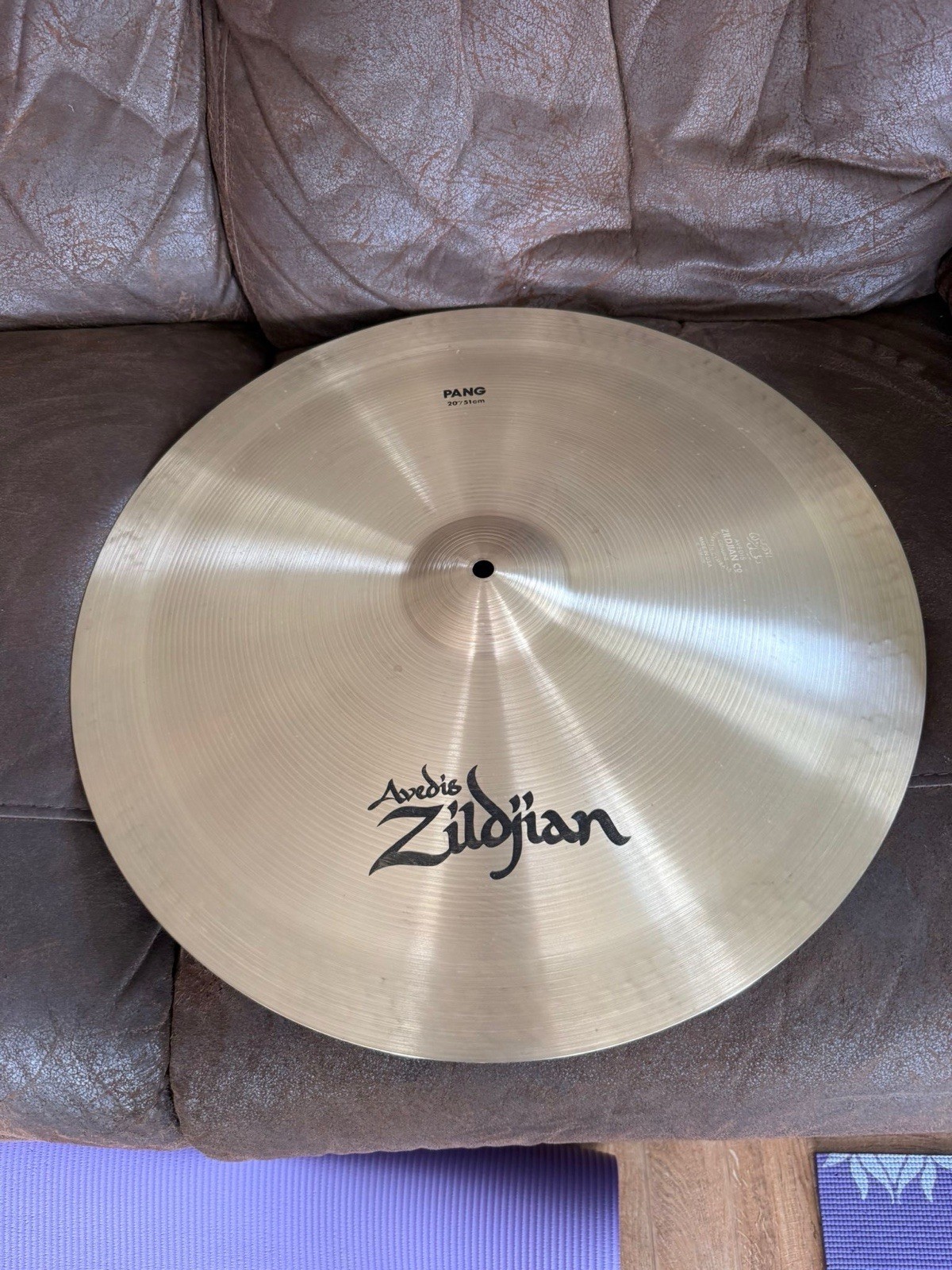 Zildjian Avedis 20” Pang Cymbal. 2104g. Free P&P
