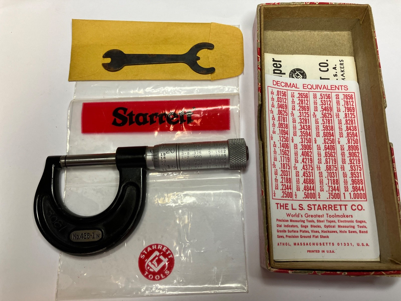 Preowned Starrett Micrometer.                (0-1")      In very nice condition.