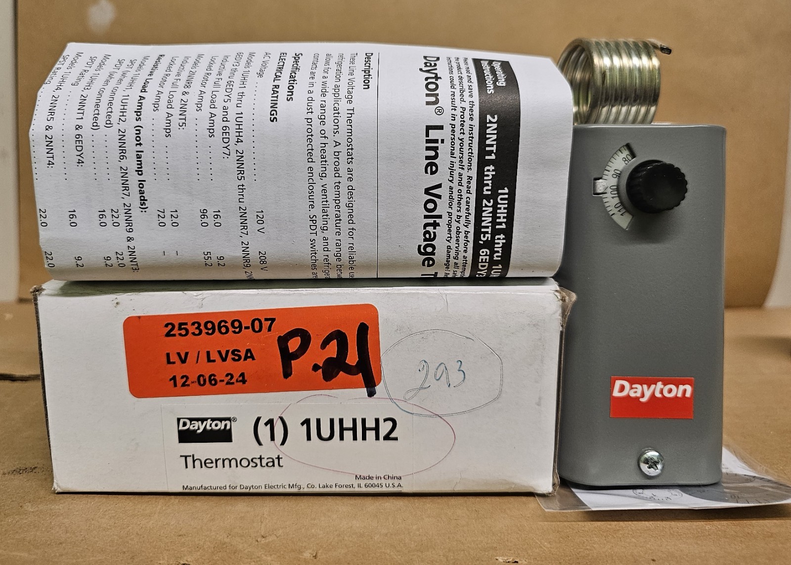 Dayton Thermostat 1UHH2 - Control Range 30 Degrees to 110 Degrees F