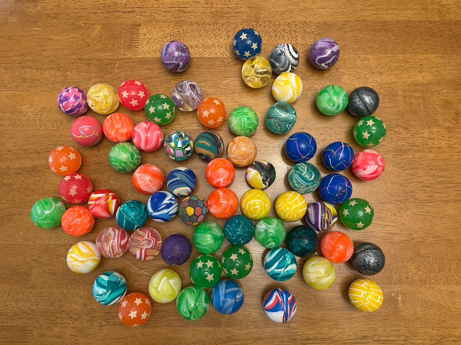 Huge Bulk Lot Of 65 Random VINTAGE Vending Machine Bouncy Balls Rubber 1 3/4 in