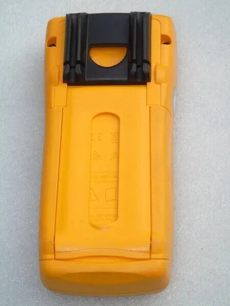 VGC FLUKE 724 TEMPERATURE MULTIFUNCTION PROCESS CALIBRATOR WITH BOX & PAPERS