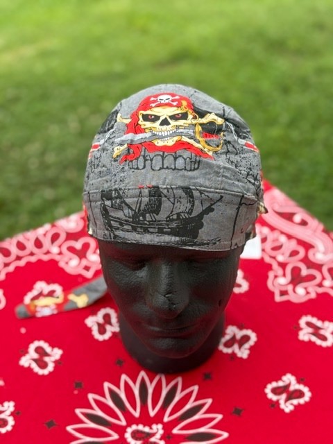 Danbanna Deluxe: Pirate Skulls