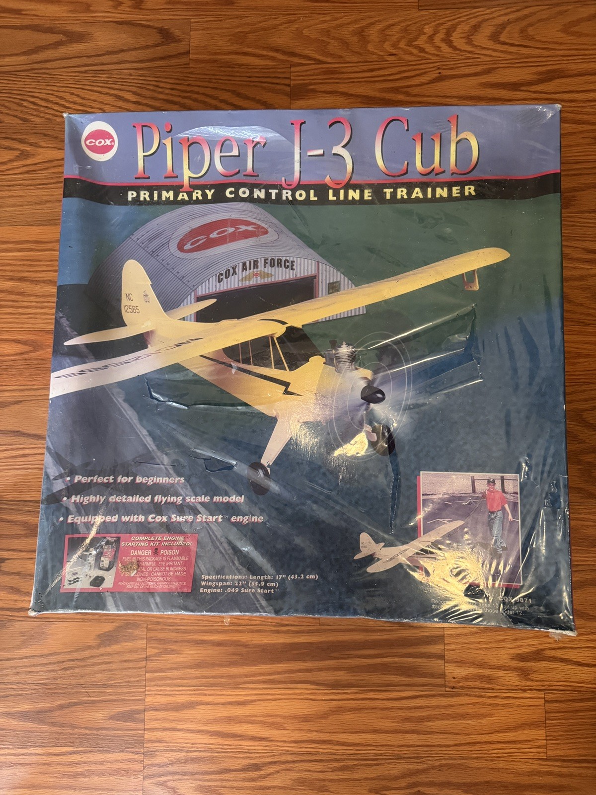 Vintage Cox Piper J-3 Cub Primary Control Line Trainer Gas Powered Tether Plane