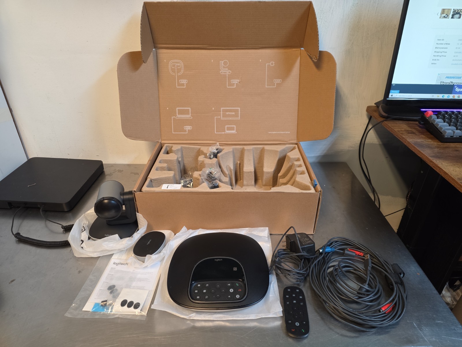 Logitech GROUP Video Conferencing System Hub & Camera V-U0036/V-U0032