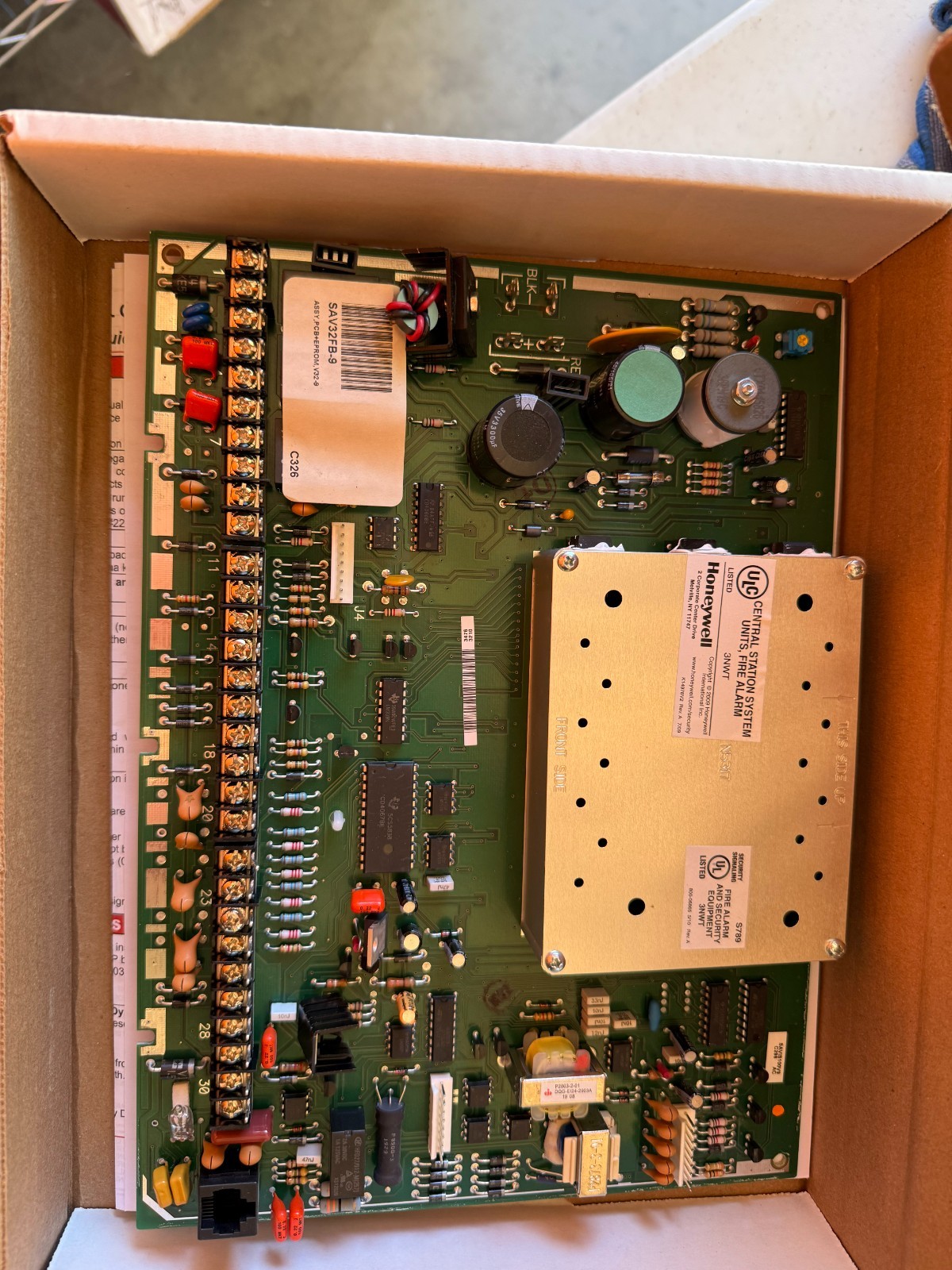 Vista 32FB