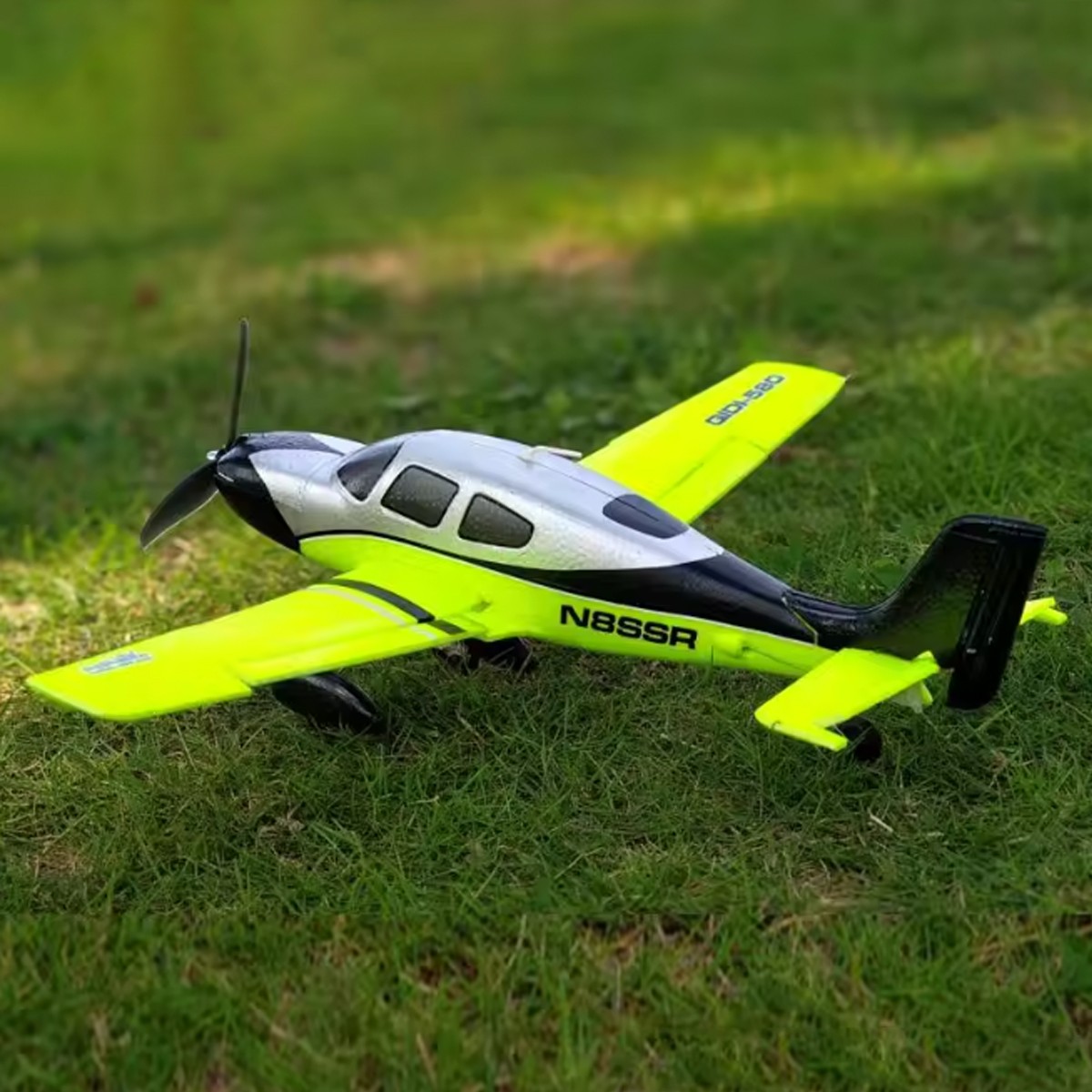 QIDI580 Stunt RC Glider Plane 4CH 2.4G Remote Control Brushless Aircraft Toys