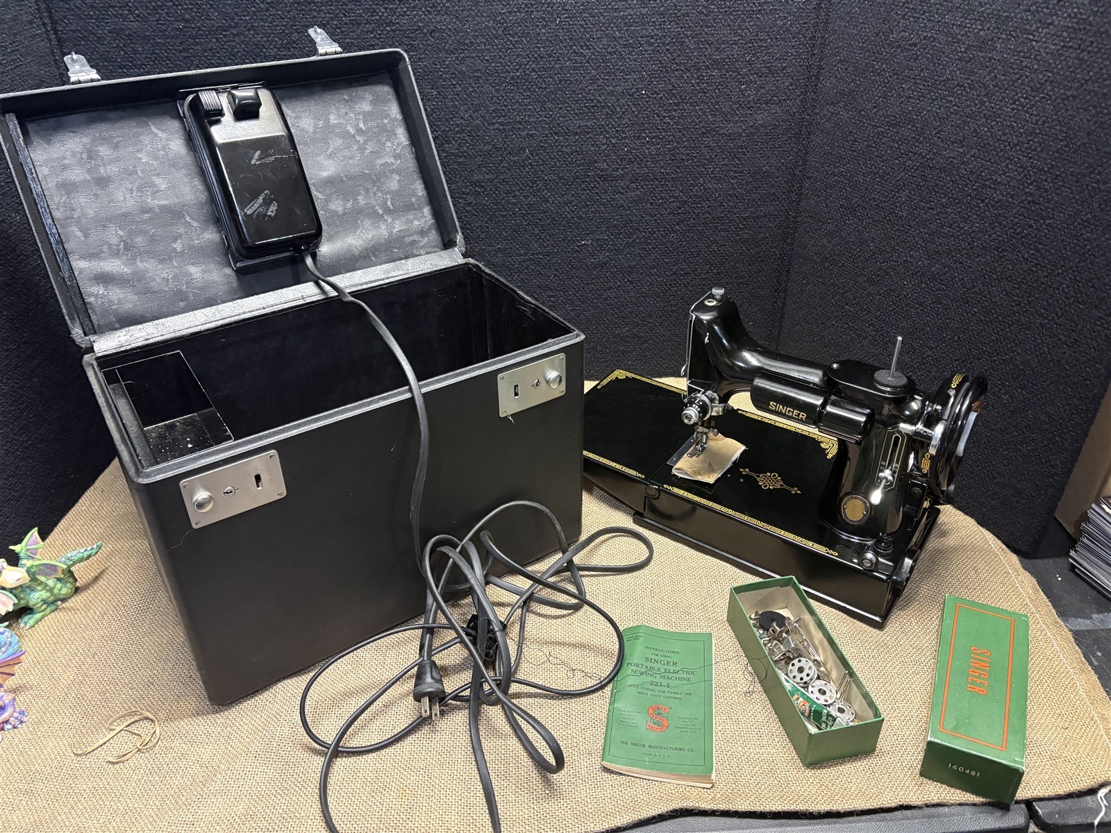 Singer Featherlight 221-1 sewing machine, Centennial edition 1951, pretty