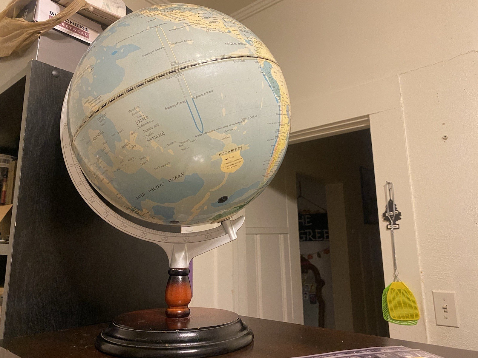 Fucashun 12 Inch Desktop World Globe Wood Base Gold Analemma Solar Map