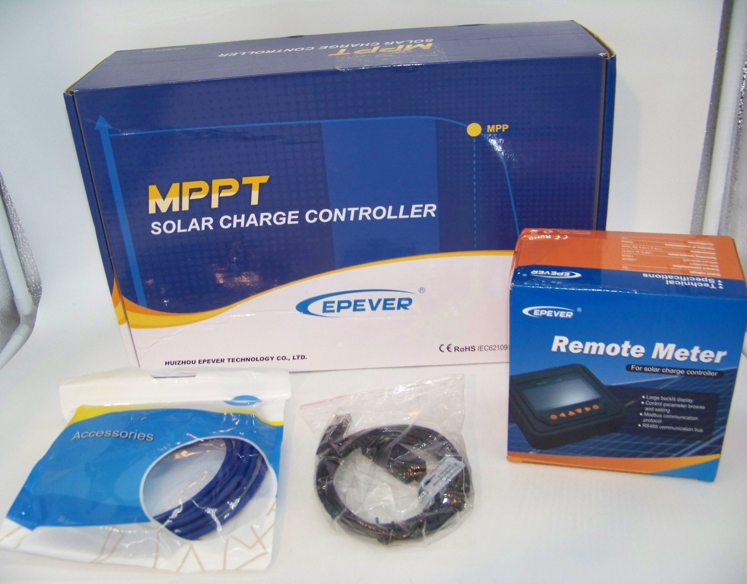 EPEVER MPPT Solar Charge Controller 40A 150V MT52 Remote Meter Tracer 4215BN NEW