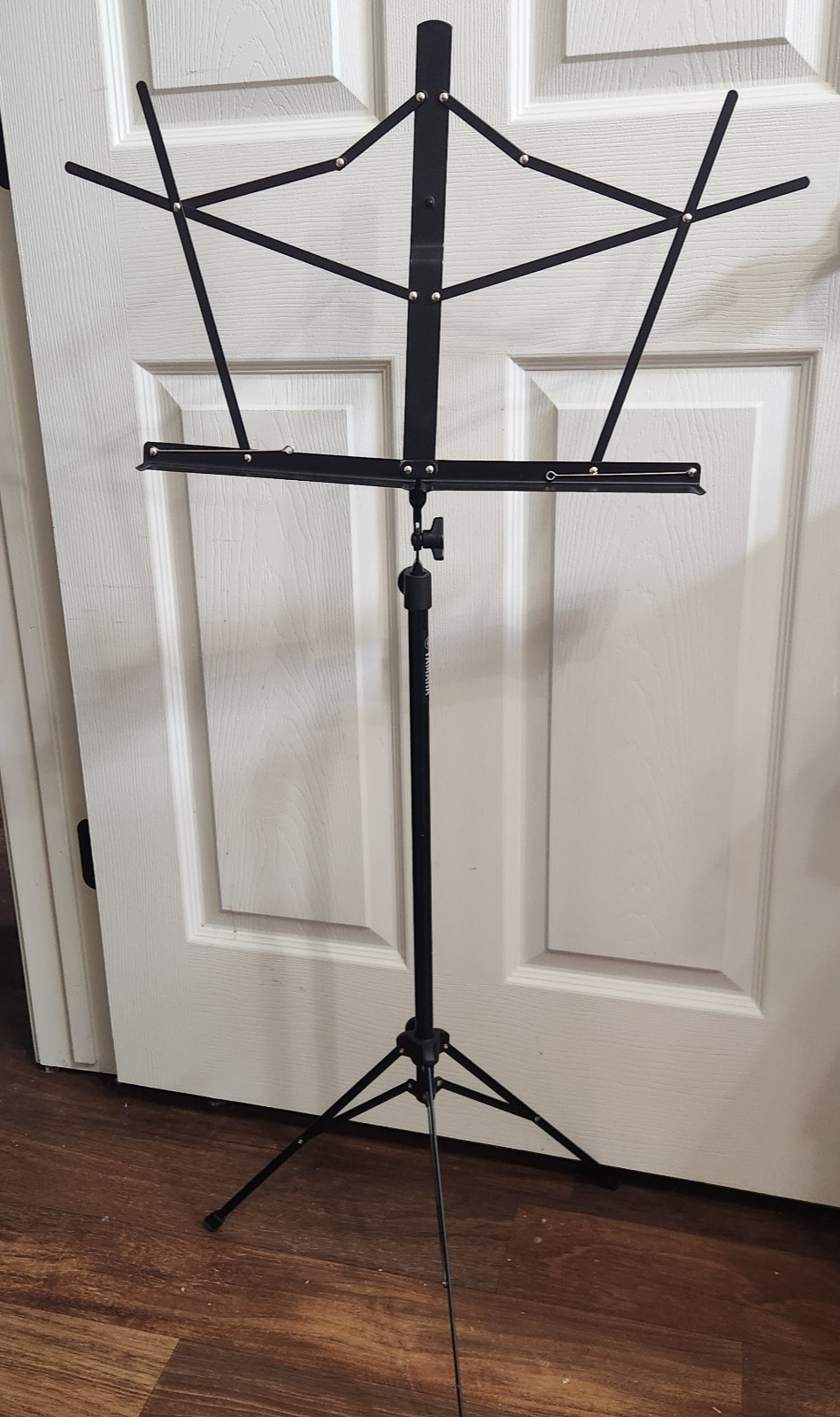 Yamaha Foldable Sheet Music Stand w/ Case – Black, Adjustable, Portable Compact