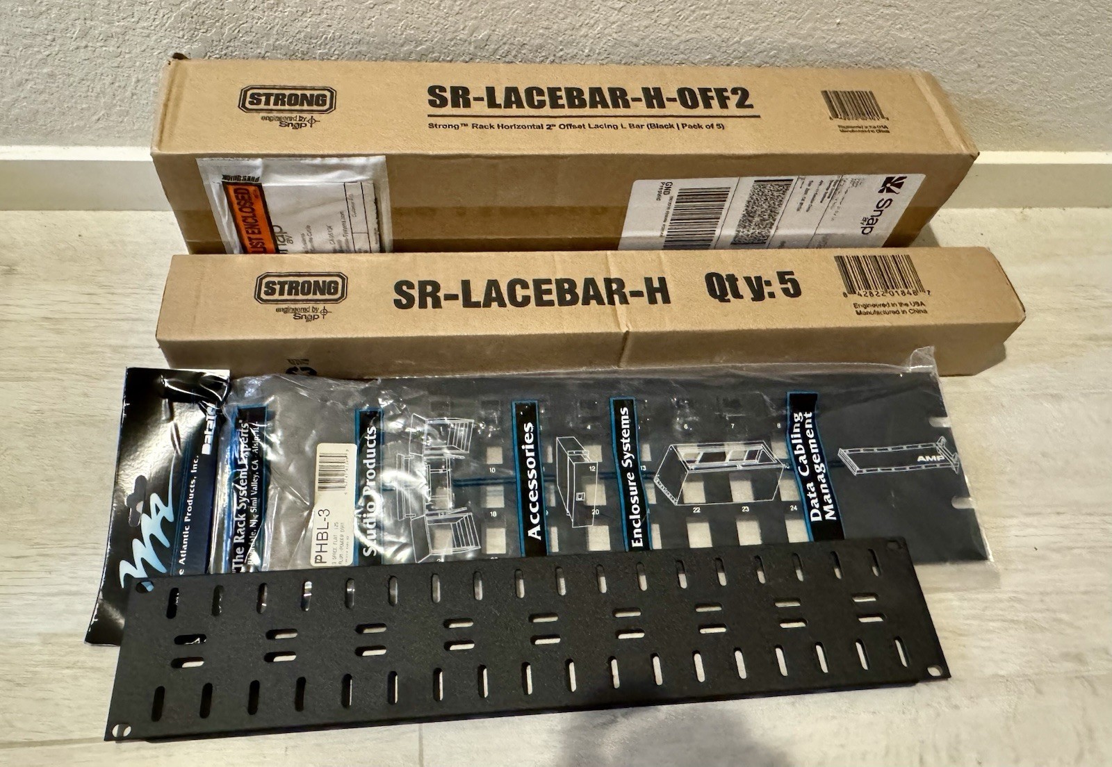Lot: 1 Strong SR-LACEBAR-H  (qty 5) , 2  SR-LACEBAR-H-OFF2,Mid Atlantic PHBL3