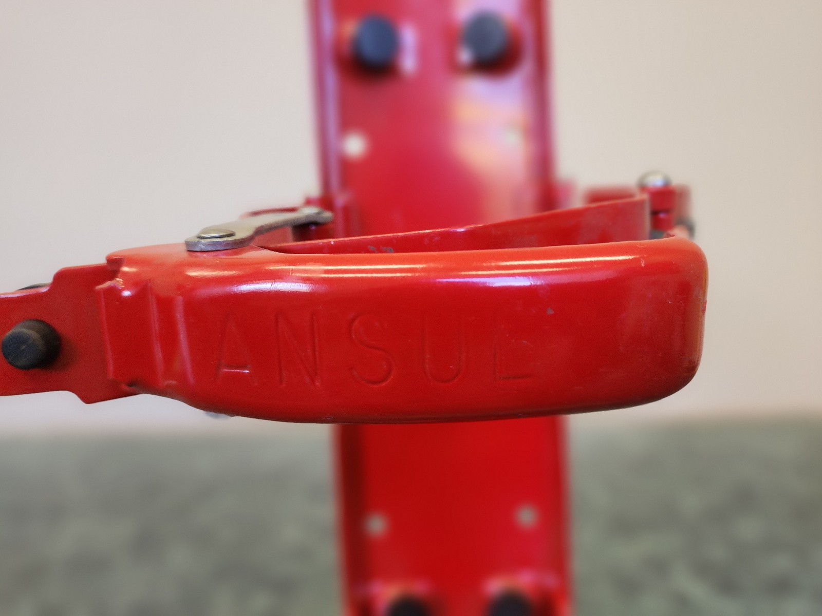 ANSUL 20E Fire Extinguisher Bracket - USED