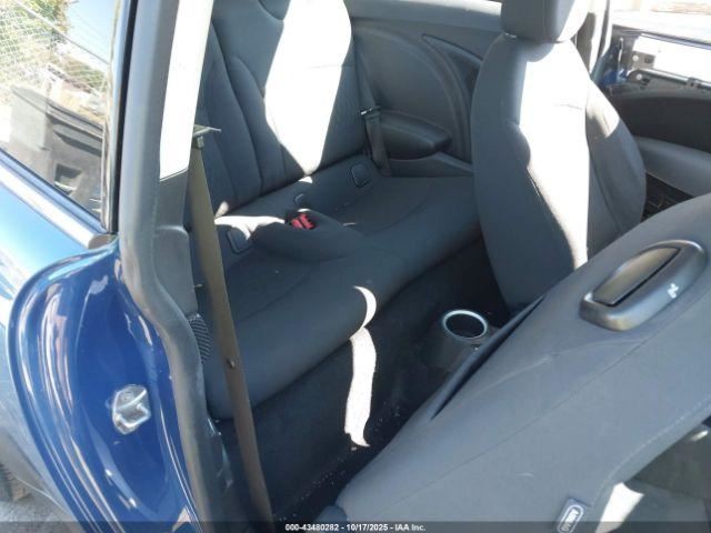 MINI 1    2012 Glove Box 4914297