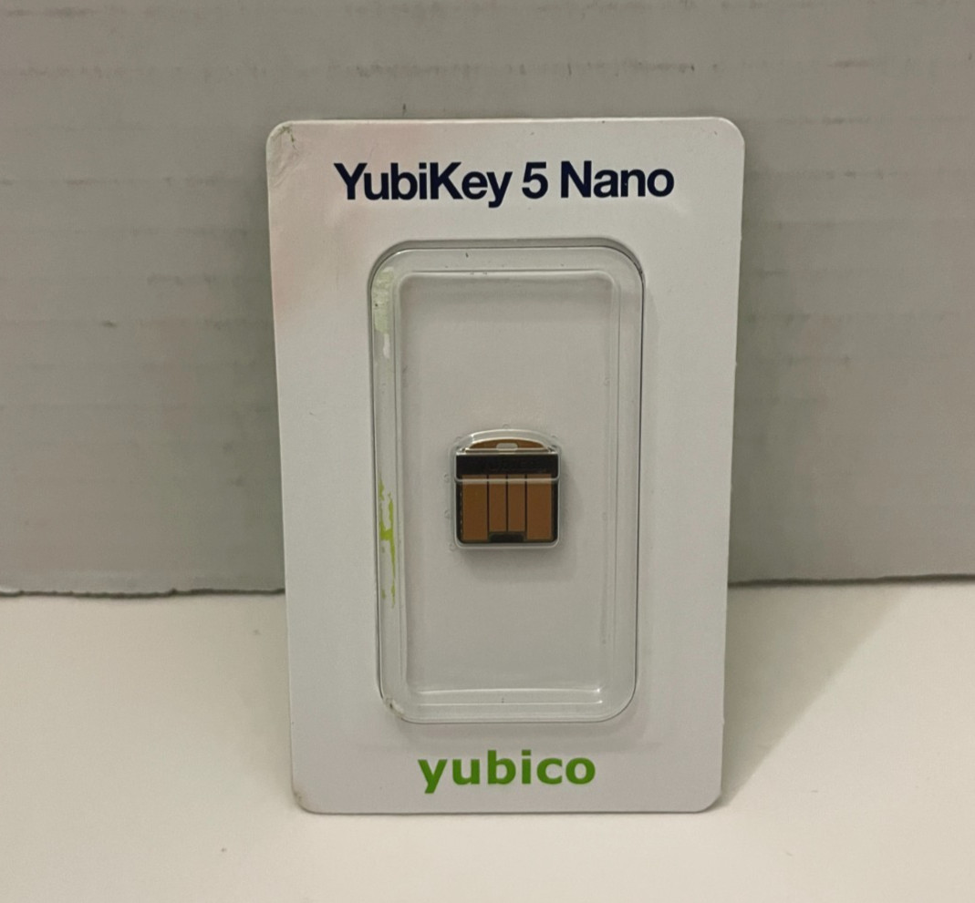 -New- Yubico YubiKey 5 Nano Security Key USB-A
