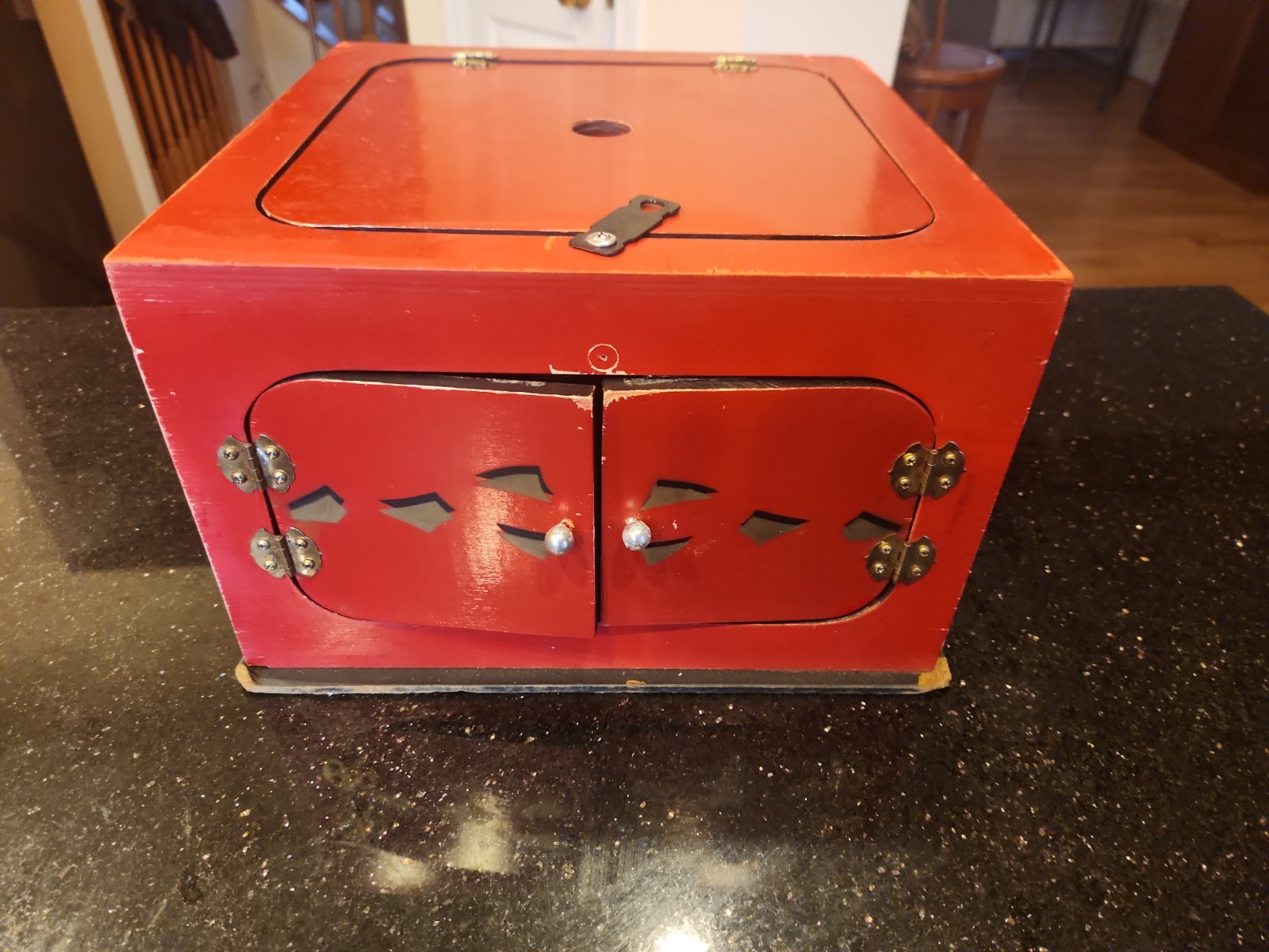 Abbott’s Bunny Box Production – Classic Rabbit / Balloon Production Illusion