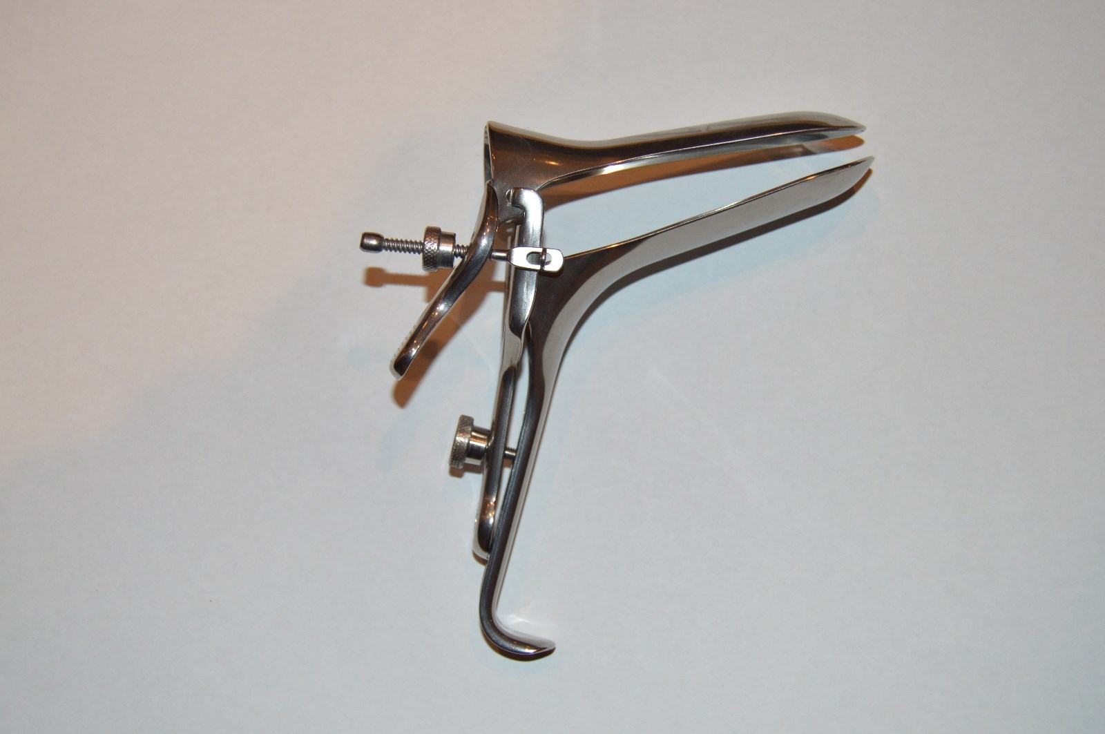 Pakistan MEDIUM Genecology Vaginal Speculum Graves Surgical Instrument used