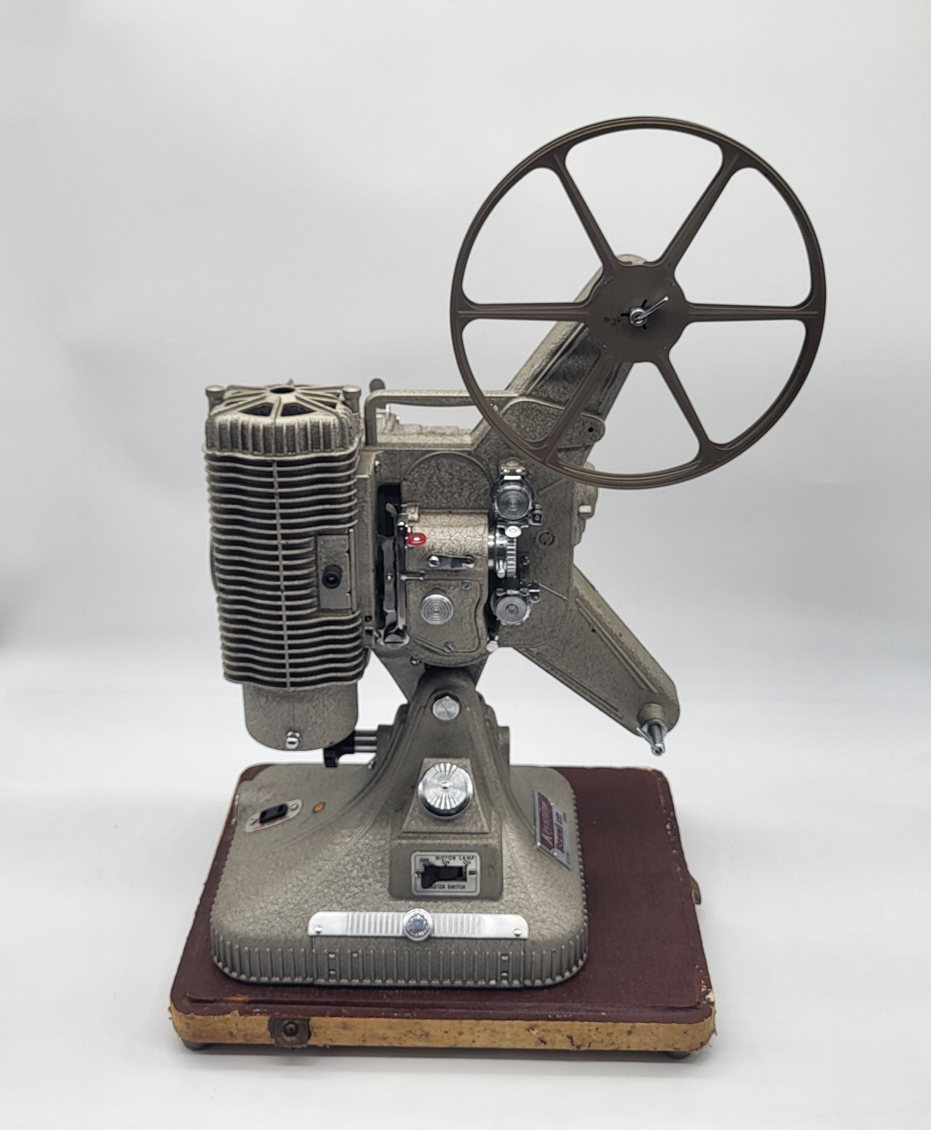 Vintage 1950's Keystone Regal K-109 8 mm Projector With The Original Case