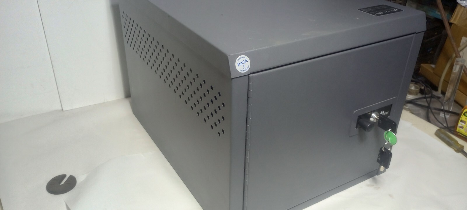 Datamation 12 Slot Laptop Capacity Locking Charging Safe 115 VAC