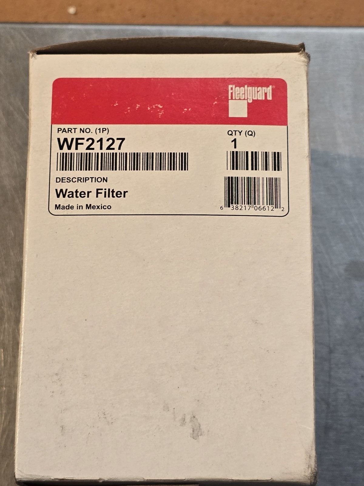 New Genuine Fleetguard WF2127 Water Filter