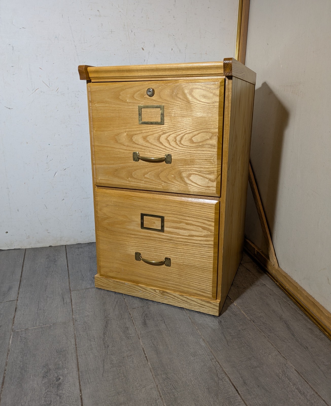 Vintage Industrial Mission Style Oak Wood Filing File Cabinet 2 Drawer Brass N54