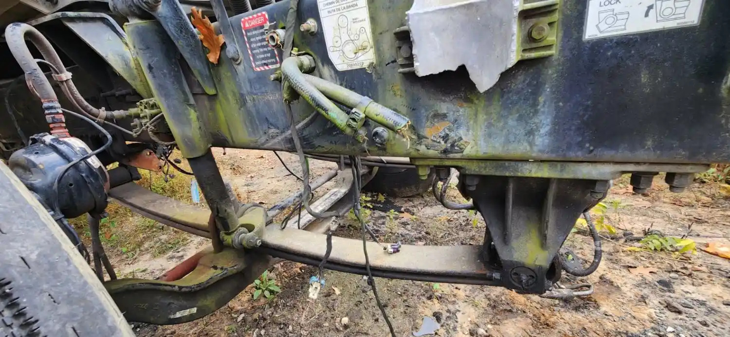 (Used) 2014 Mack CXU613, FRONT LEAF SPRINGS Front Leaf & Springs  P-63762