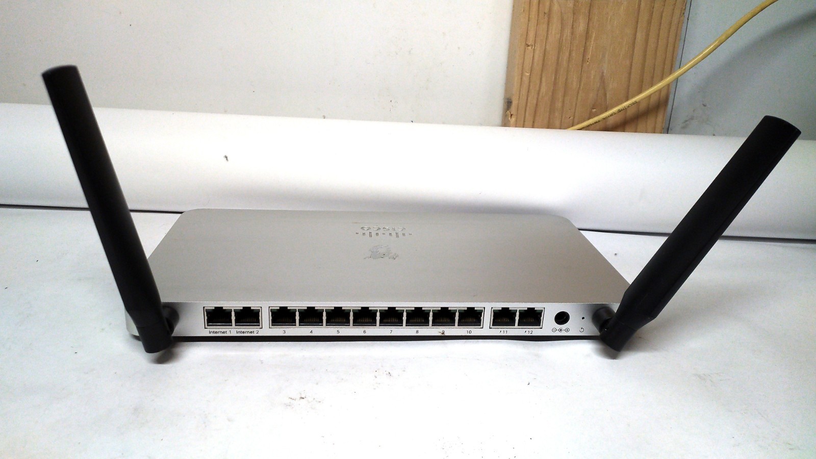 Cisco Meraki MX68CW Cloud Managed Security Appliance (Black)
