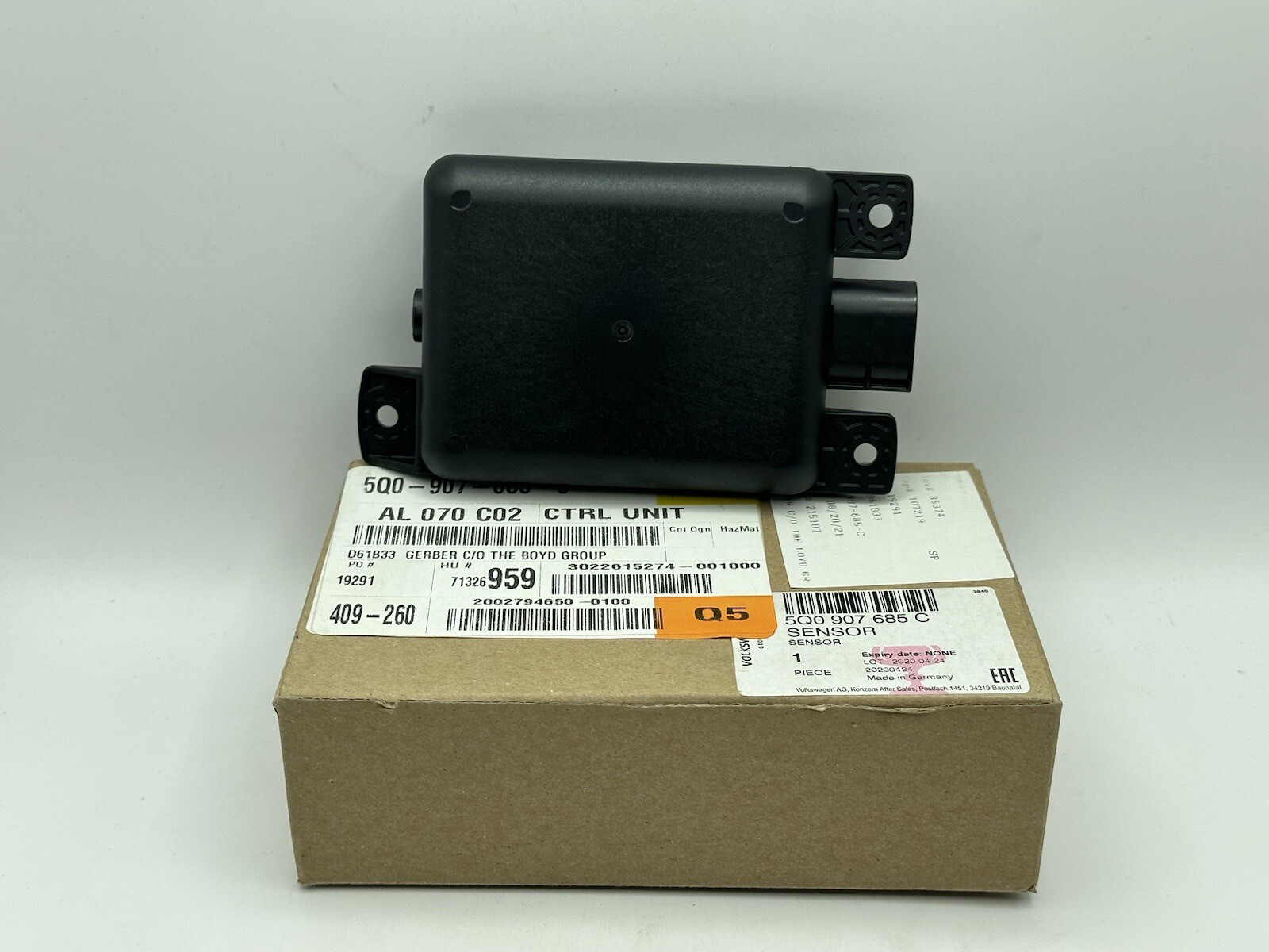 2018-2020 Volkswagen GTI Blind Spot Detection System Module Unit 5Q0 907 685 C