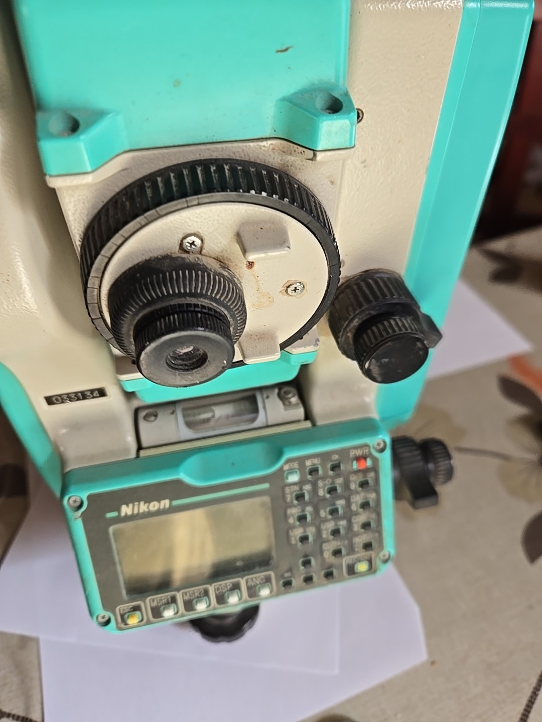 NIKON NPL-352 PRISMLESS TOTAL STATION