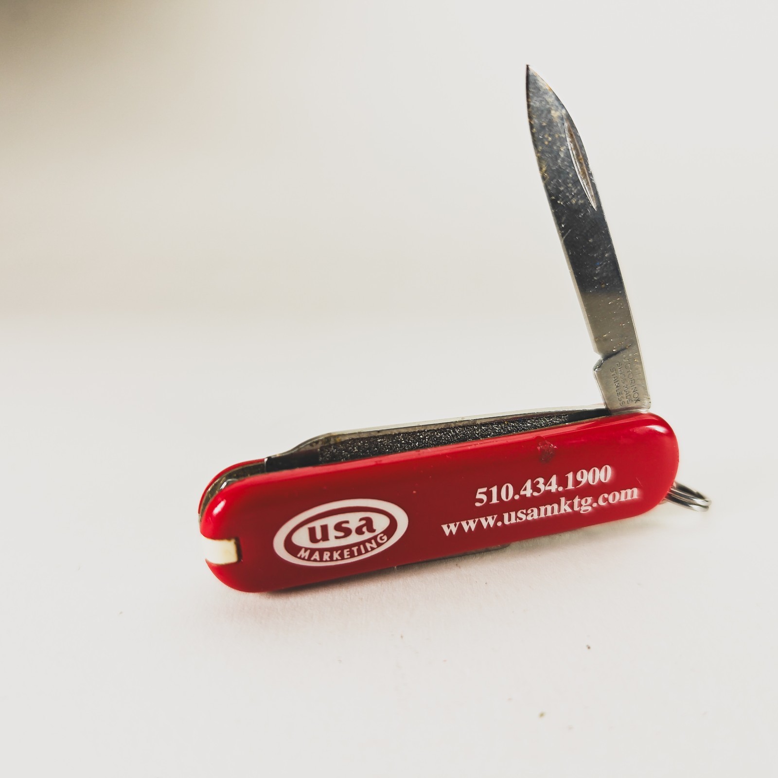 Victorinox Swiss Army Knife 58mm Classic SD Red USA MARKETING Logo