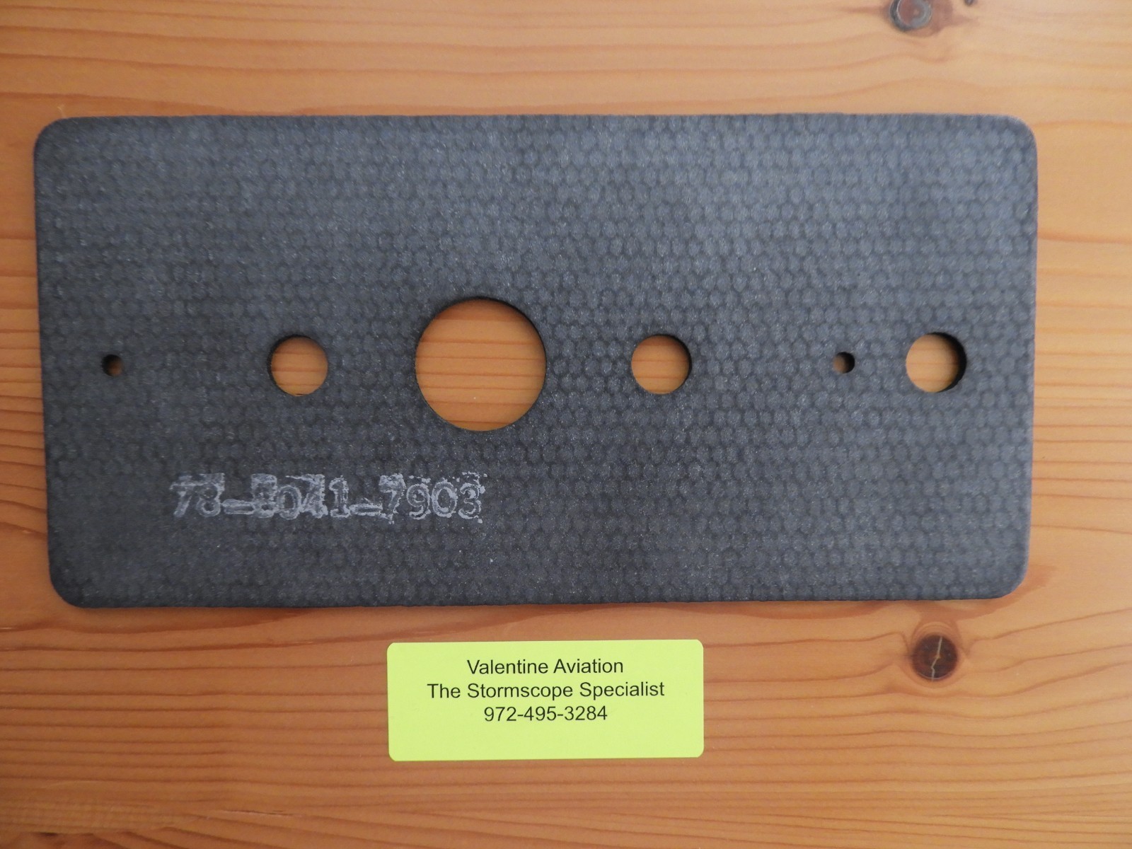 78-8041-7903-1 antenna gasket for the 78-8041-7905-5 antenna