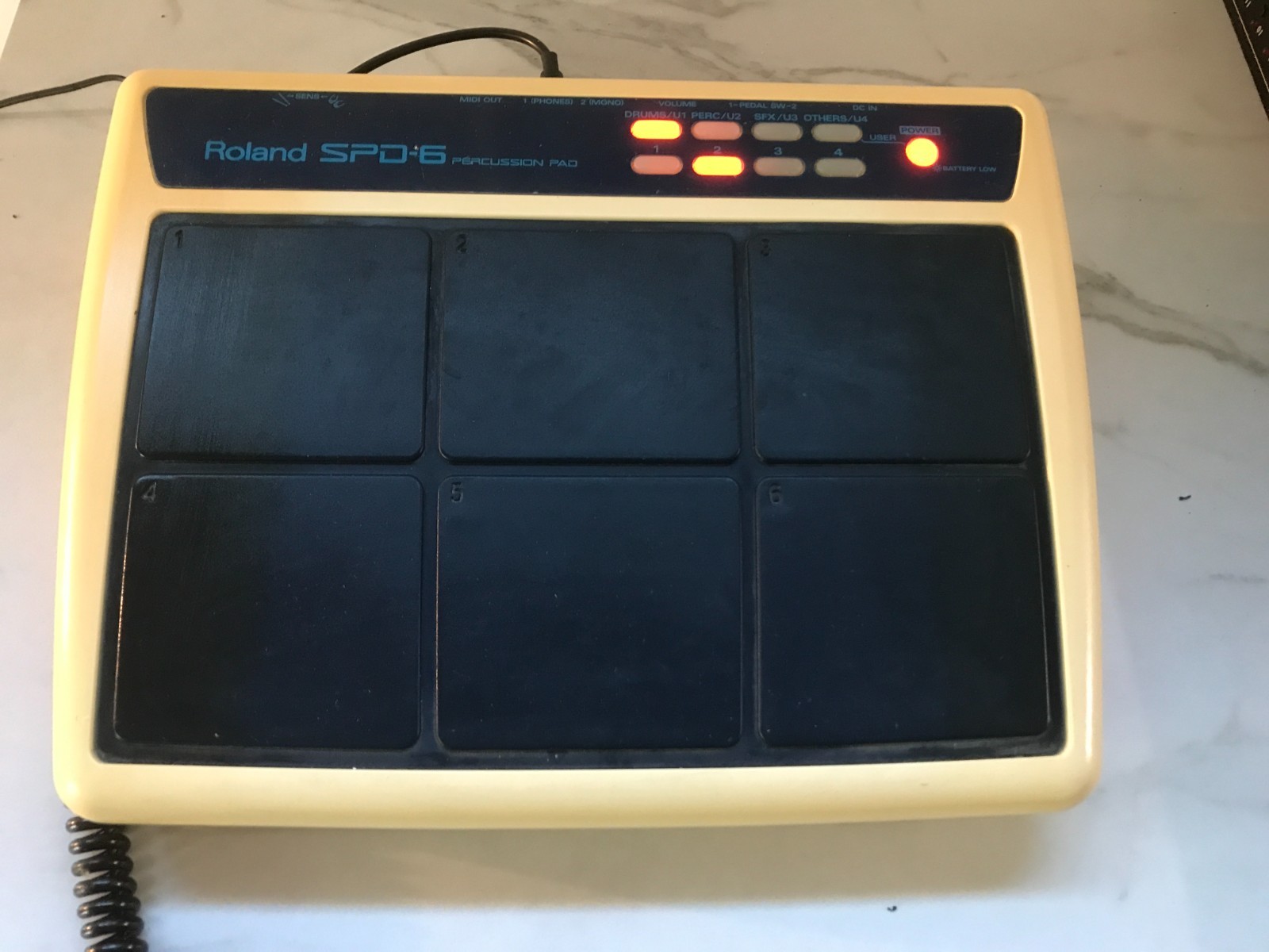 ROLAND SPD-6 Drum machine / MIDI controller