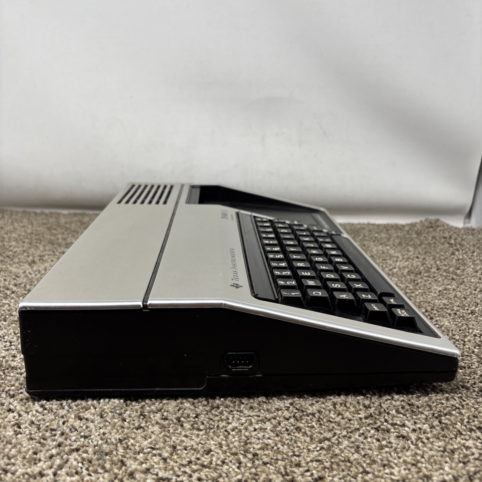 Texas Instruments TI-99/4A Home Computer Tested READ
