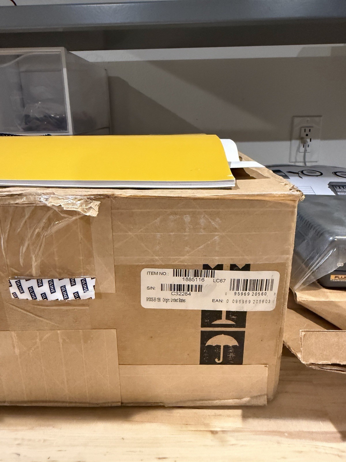 FLUKE CALIBRATION 9100S DRY WELL TEMPERATURE CALIBRATOR FREE SHIPPING