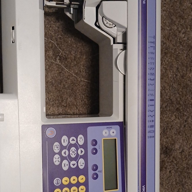 Viking Electronic Sewing Machine Free Arm Embroidery Quilting Household