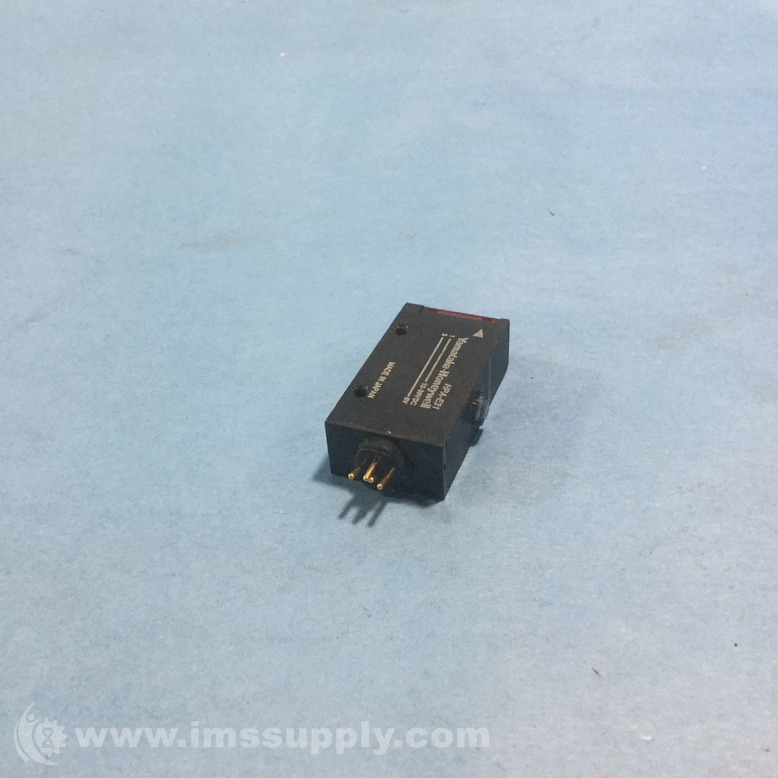 Yamatake HPA-E31 Photoelectric Switch, Thru Scan, Emitter USIP