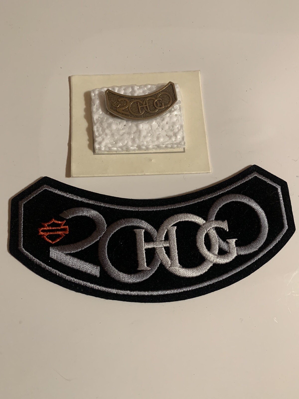 2000 Harley-Davidson HOG Rocker Patch And Pin Set New