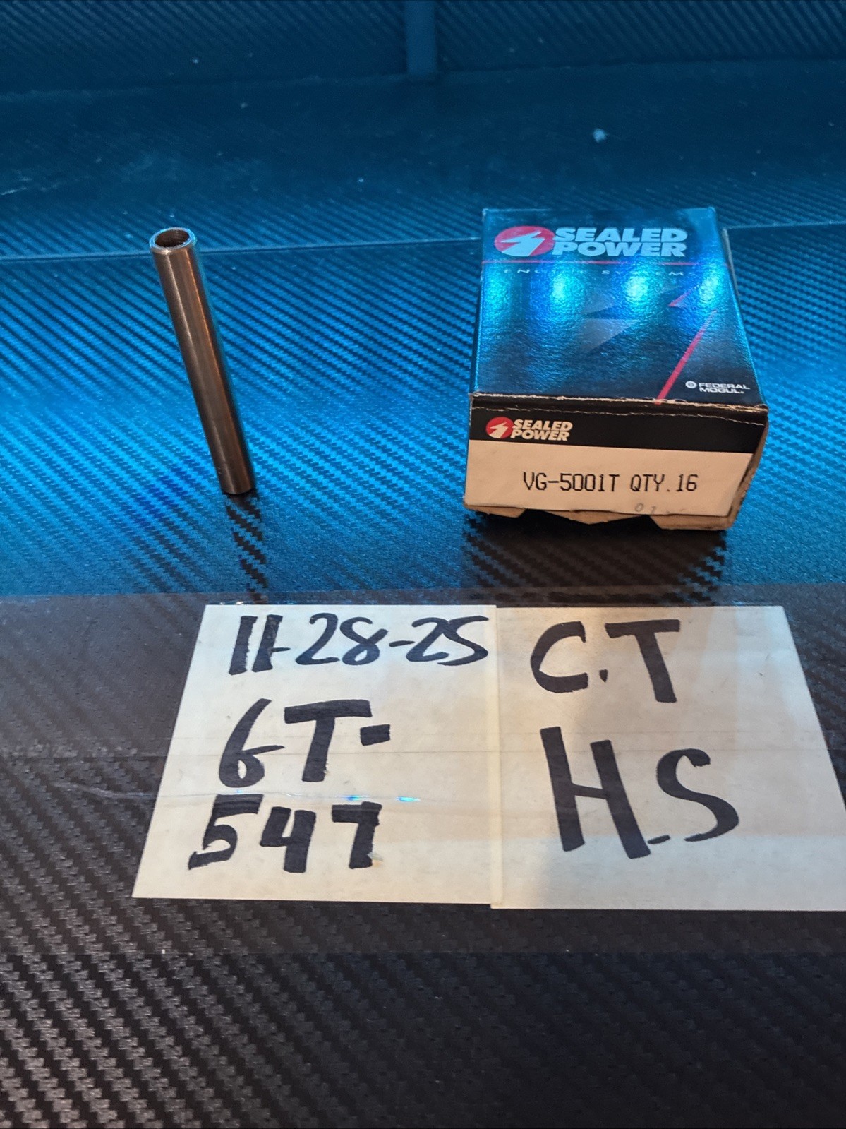 (1) NOS VG5001T  Valve Guide  Sealed Power  SOLD INDIVIDUALLY Genuine