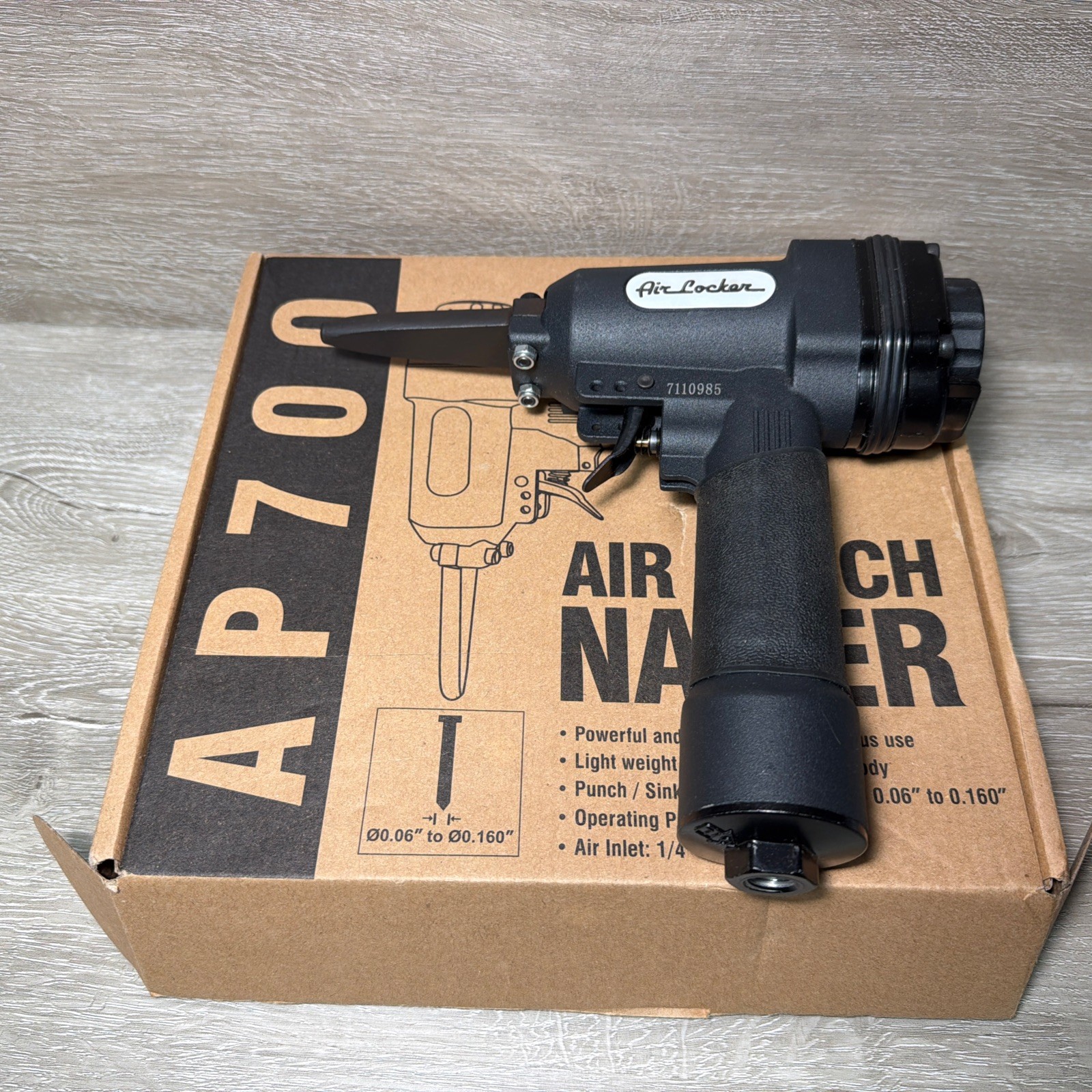 Air Locker AP700 Heavy Duty Professional Air Punch Nailer/Nail Remover