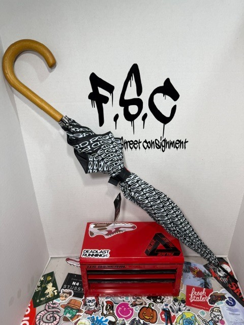 Supreme SS15 ShedRain® Pissed Umbrella