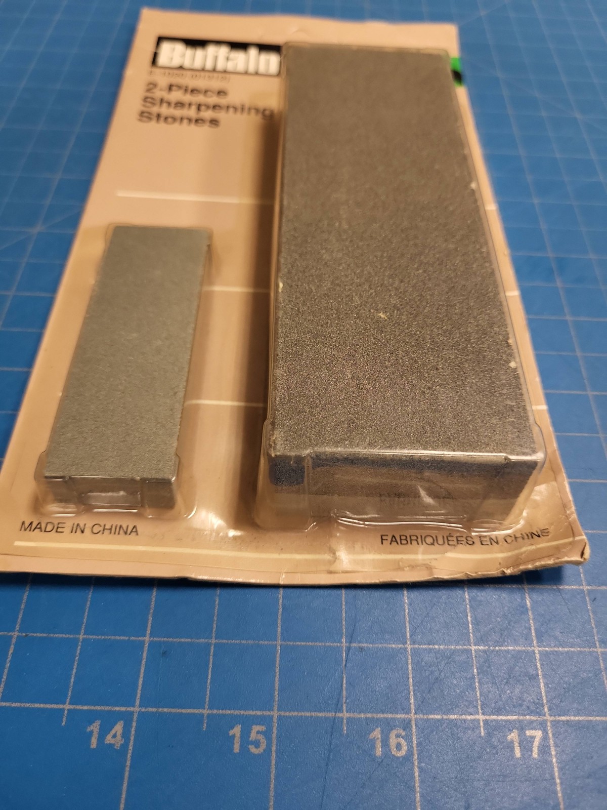 Buffalo 2-Piece Sharpening Stones E-1020 Knife Sharpener Stone Set Tool