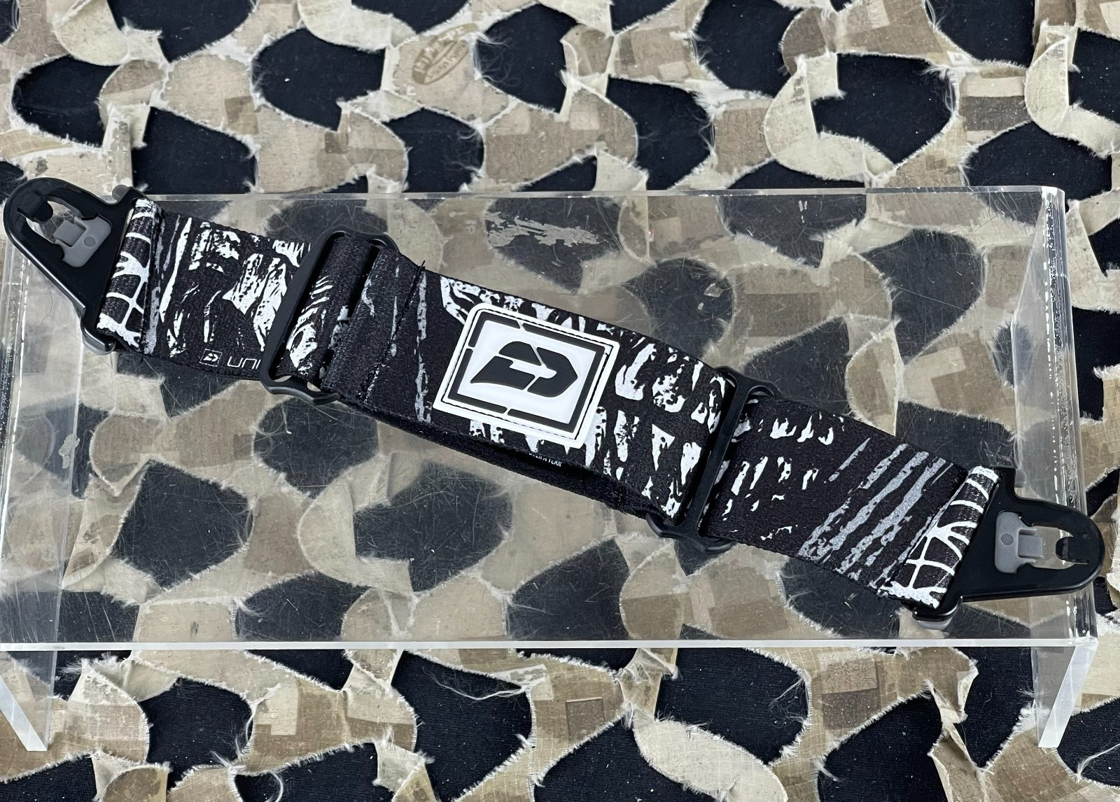 NEW Push Unite Goggle Strap - Warlord White
